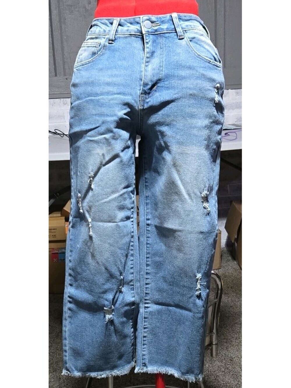 Women’s Blue Light Wash Distressed Wide-Leg Denim Jeans  Zip Button Size Small/4